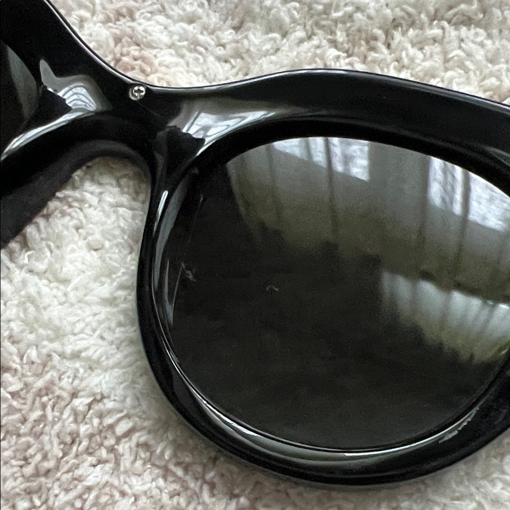 Le Specs Air Heart Black Cat-Eye Sunglasses - Picture 5 of 9